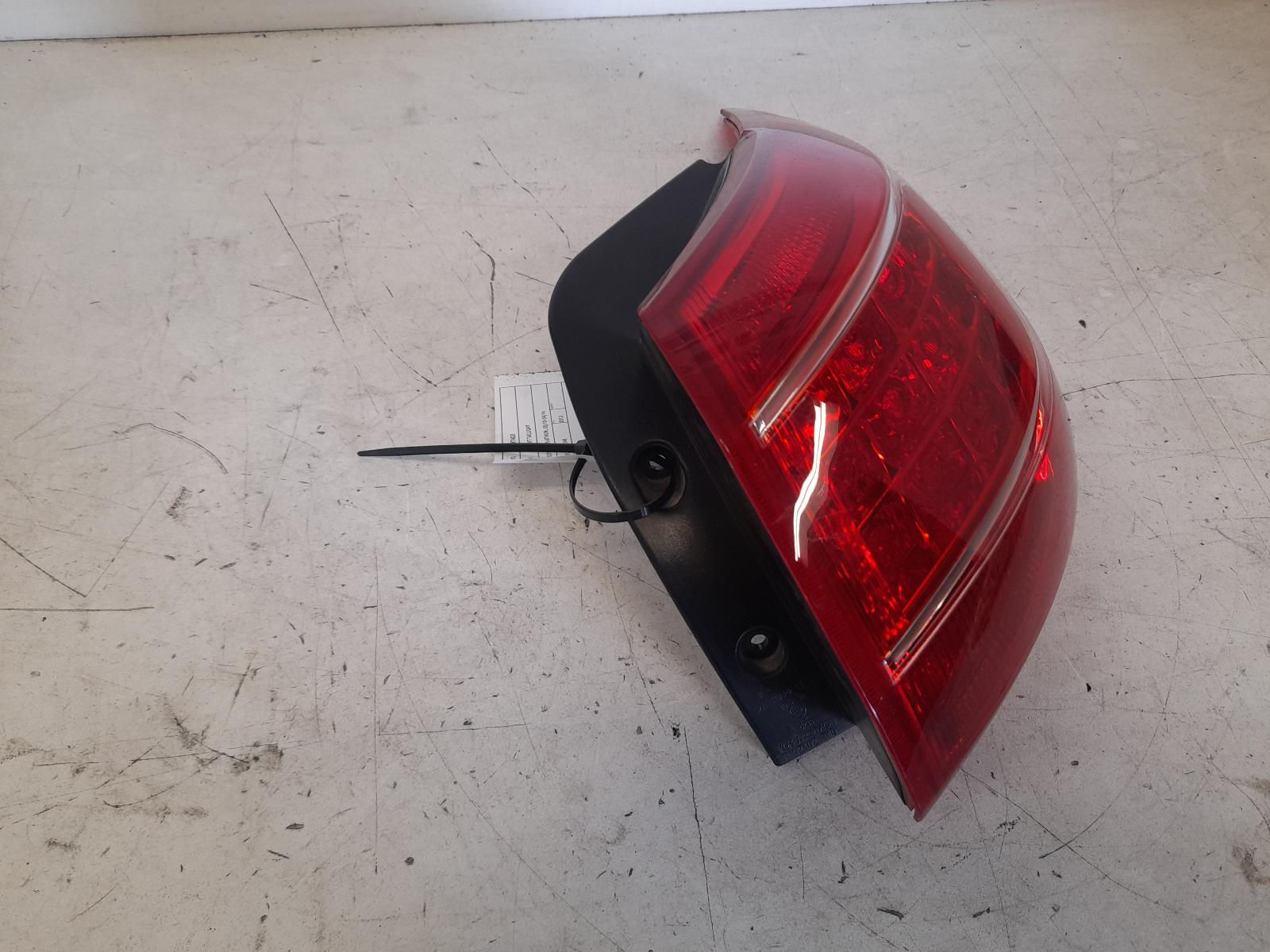 View Auto part Right Taillight Kia Sportage 2013