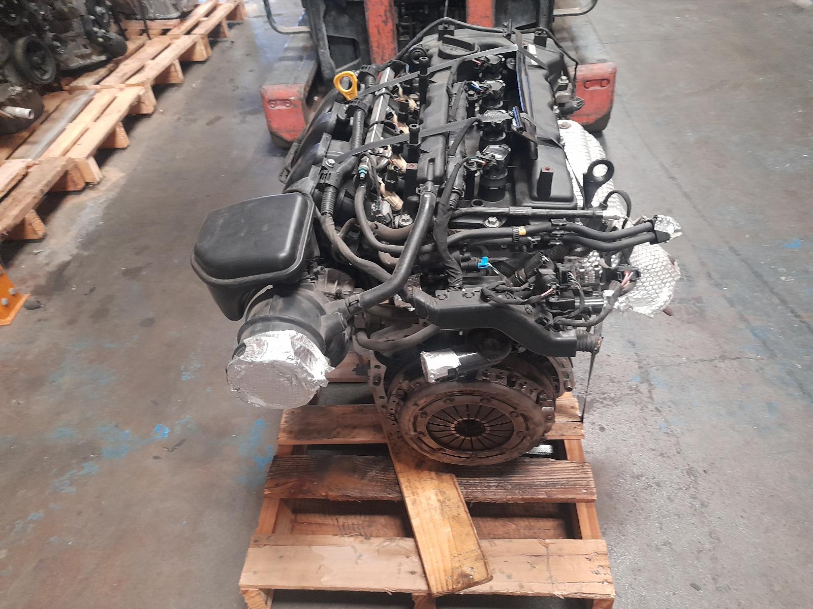View Auto part Engine Kia Sportage 2013