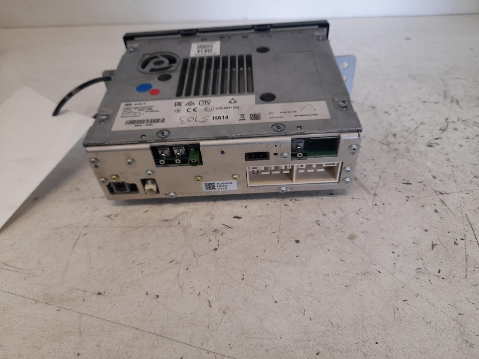 View Auto part Radio/Cd/Dvd/Sat/Tv Hyundai Staria 2022