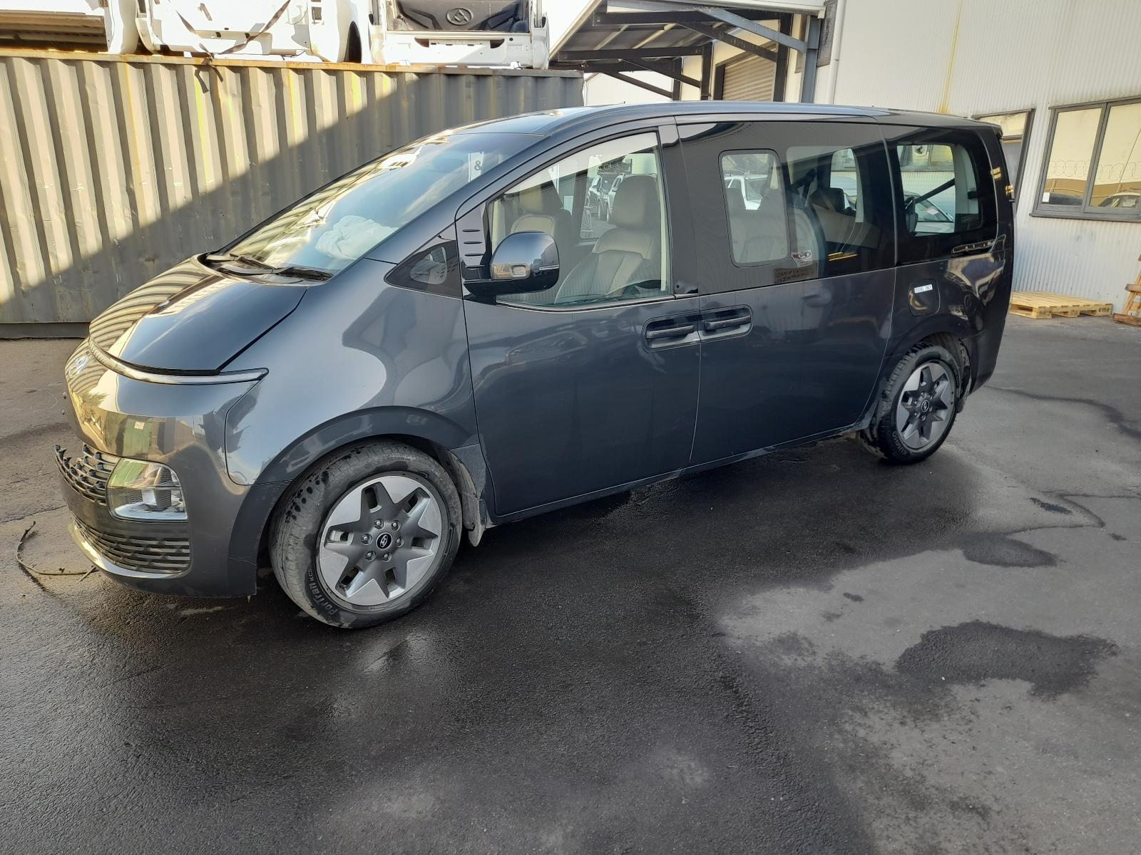 View Auto part Left Rear Door/Sliding Hyundai Staria 2022