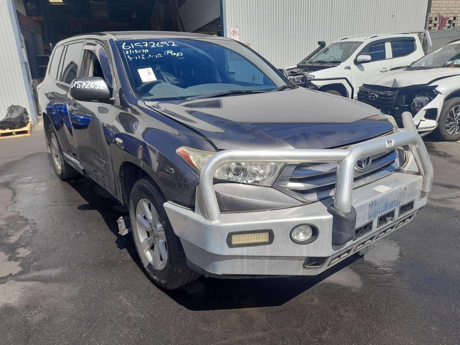 View Auto part Ecu Toyota Kluger 2013