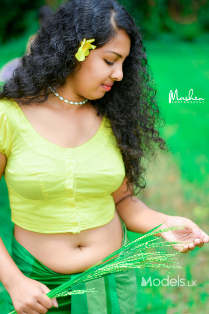 Mashen Photography with Dewmini by Mashen De Silva - ModelsLK