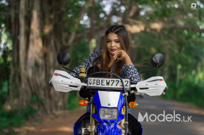 Dilki Senali by Neron Photography - ModelsLK