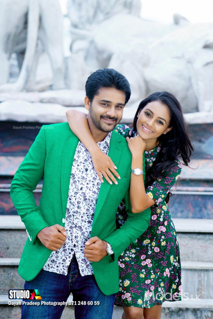 Saranga & Dinakshi by Dayan Pradeep Photography - ModelsLK