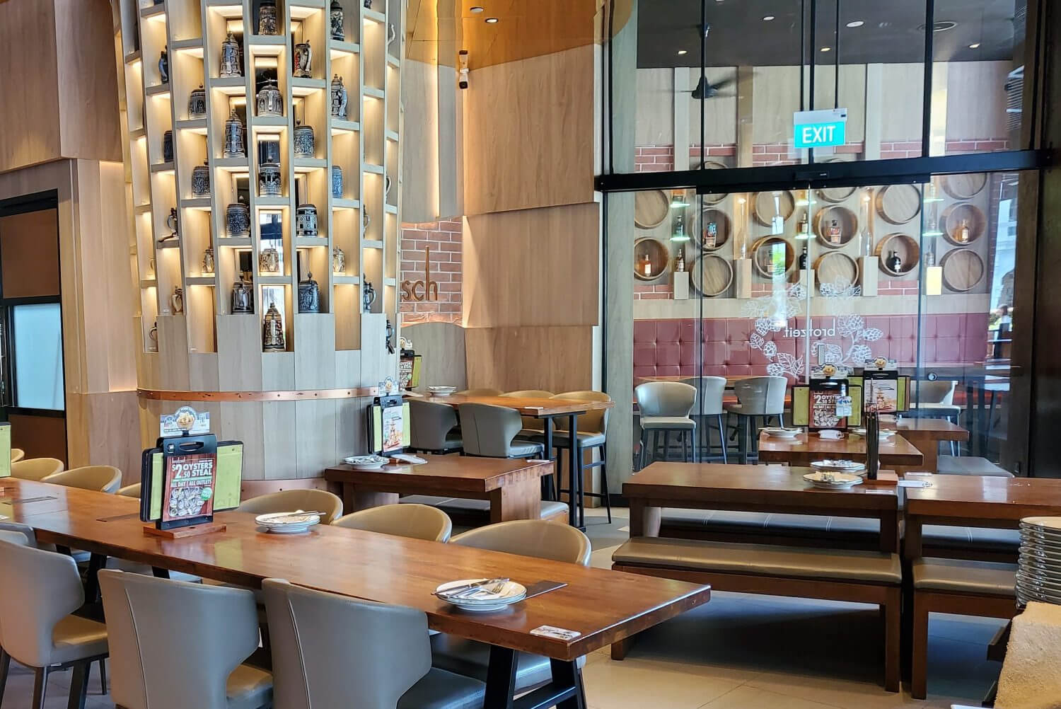 Brotzeit Raffles City Online Booking (Singapore) - Bistrochat
