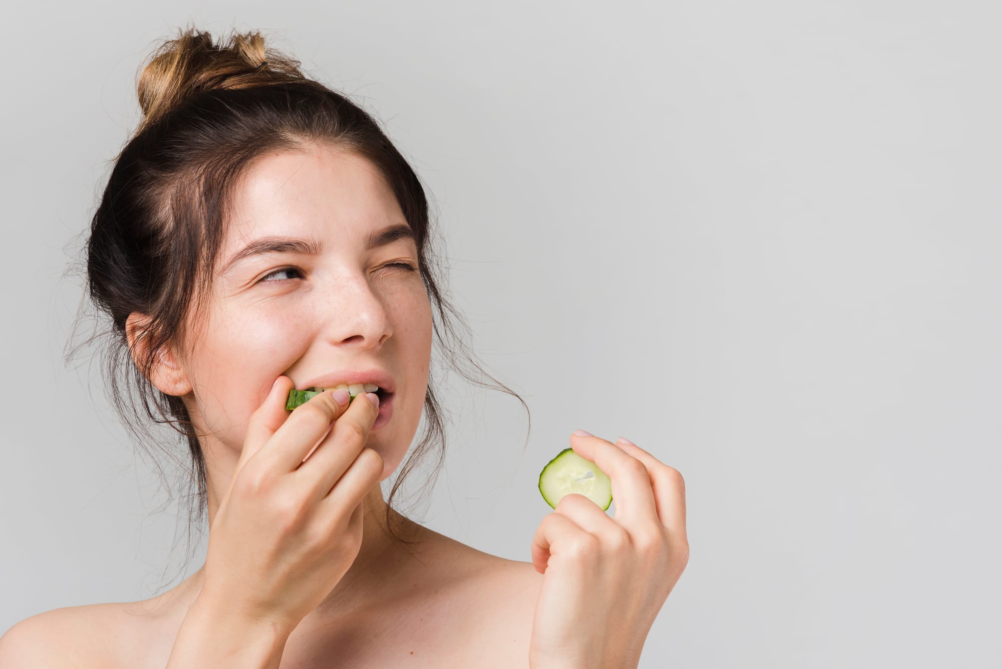 Ingin Kulit Bebas Jerawat? Coba Resep Detox Alami Ini