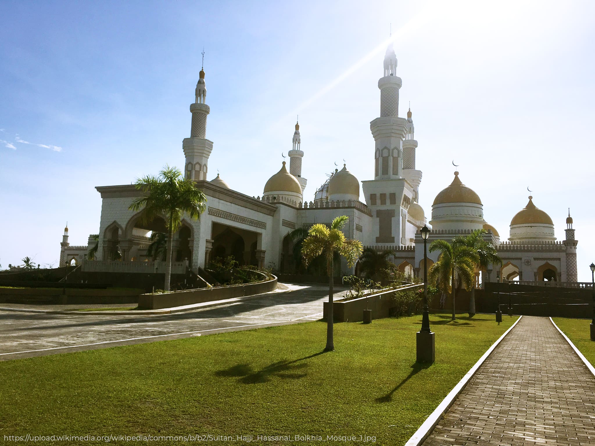 image of the mosque building in mindanao