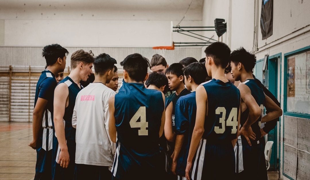 student basketball team