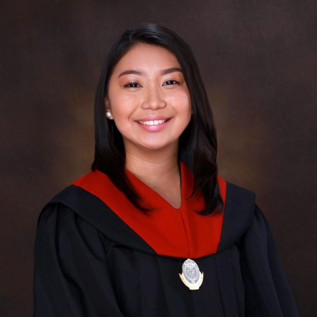 graduation photo of a girl