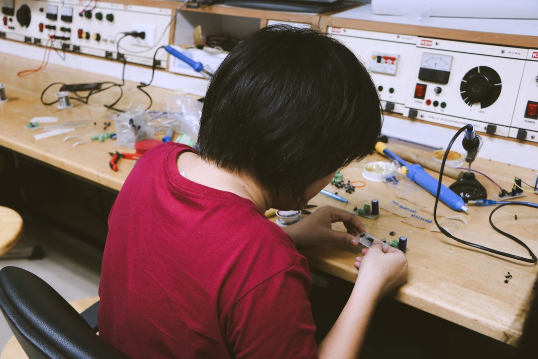 woman sworking on a project