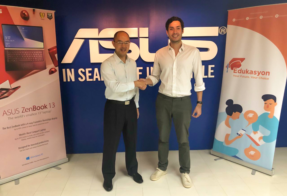 Share Campaign, ASUS Country Manager George Su, Edukasyon Founder and CEO Henry Motte-Muñoz