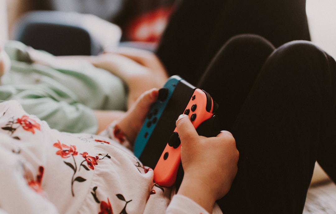 child playing video games nintendo switch
