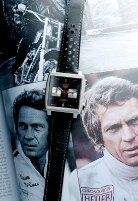 Monaco腕錶在1971年經「古早男神」Steve McQueen在電影《Le Mans》佩戴過後一炮而紅,奠定了在賽車界與腕錶界的經典地位。圖為在上海壓軸發佈的Monaco 2009–2019限量版腕錶。(HK$52,700)