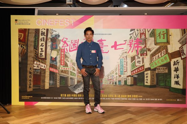聲演周旋於母女之間的大學生的林德信