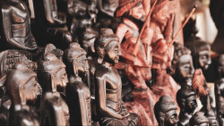 The Statue shop
