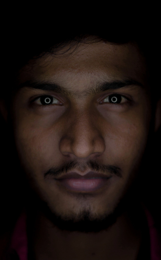 Capture eye