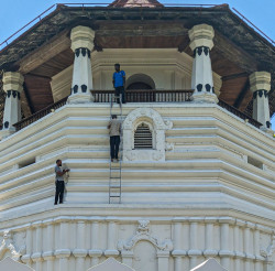 Illumination of the Temple of the Tooth