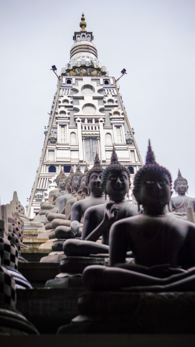 C Vishwa Mihiranga 01 gangaramaya temple