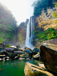 Lakshapana Falls