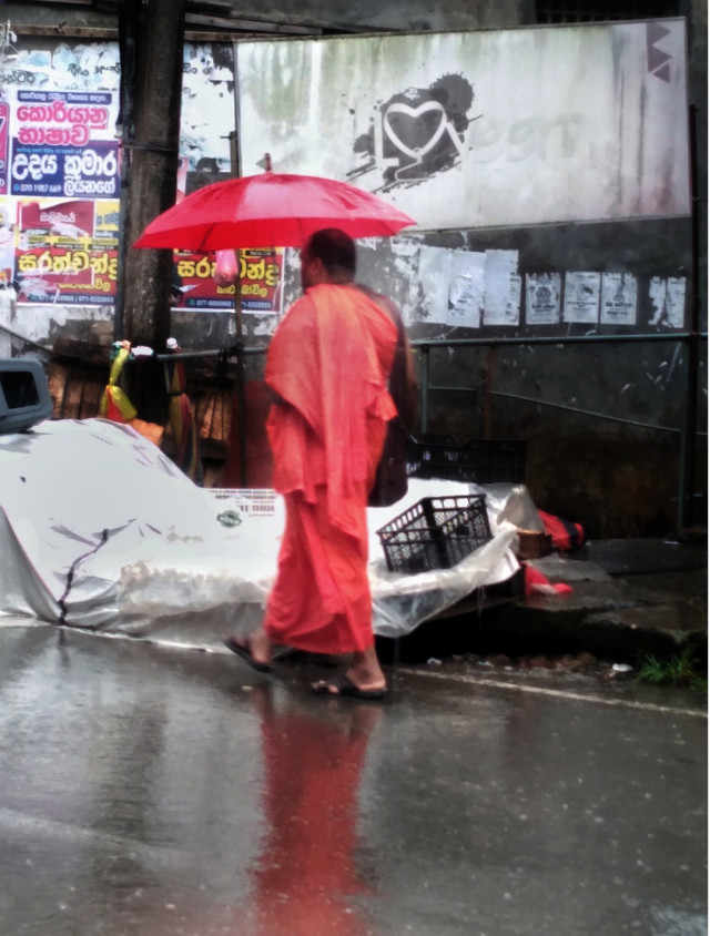ST Shashikani Piyasiri 01 අයං වස්සාන කාලෝ