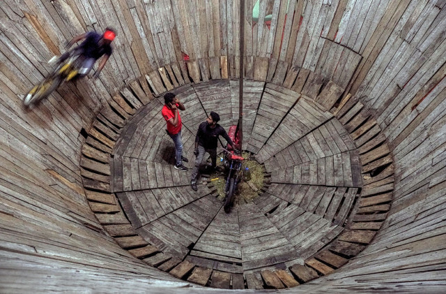 Circle Thrill