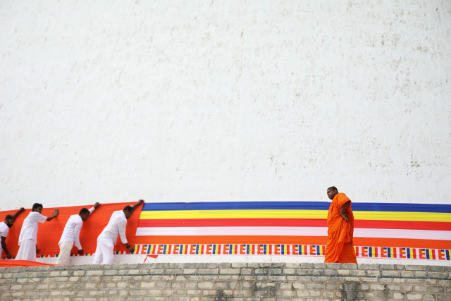 Adorning devotion