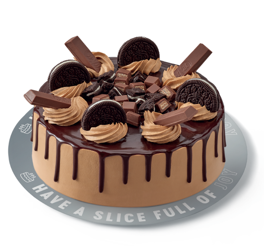  Oreo and Kitkat Ice Cream Cake 
