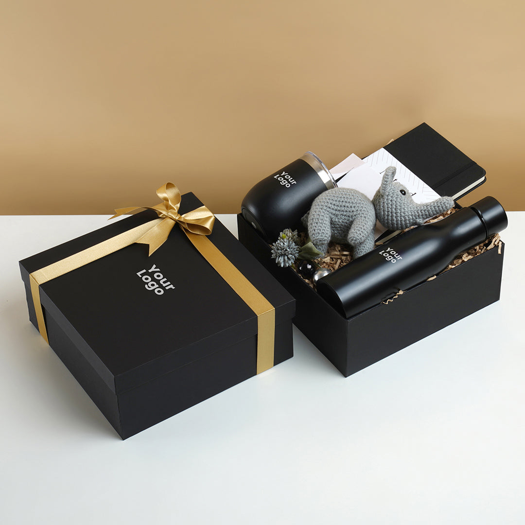 Simple in Black Employee Hamper