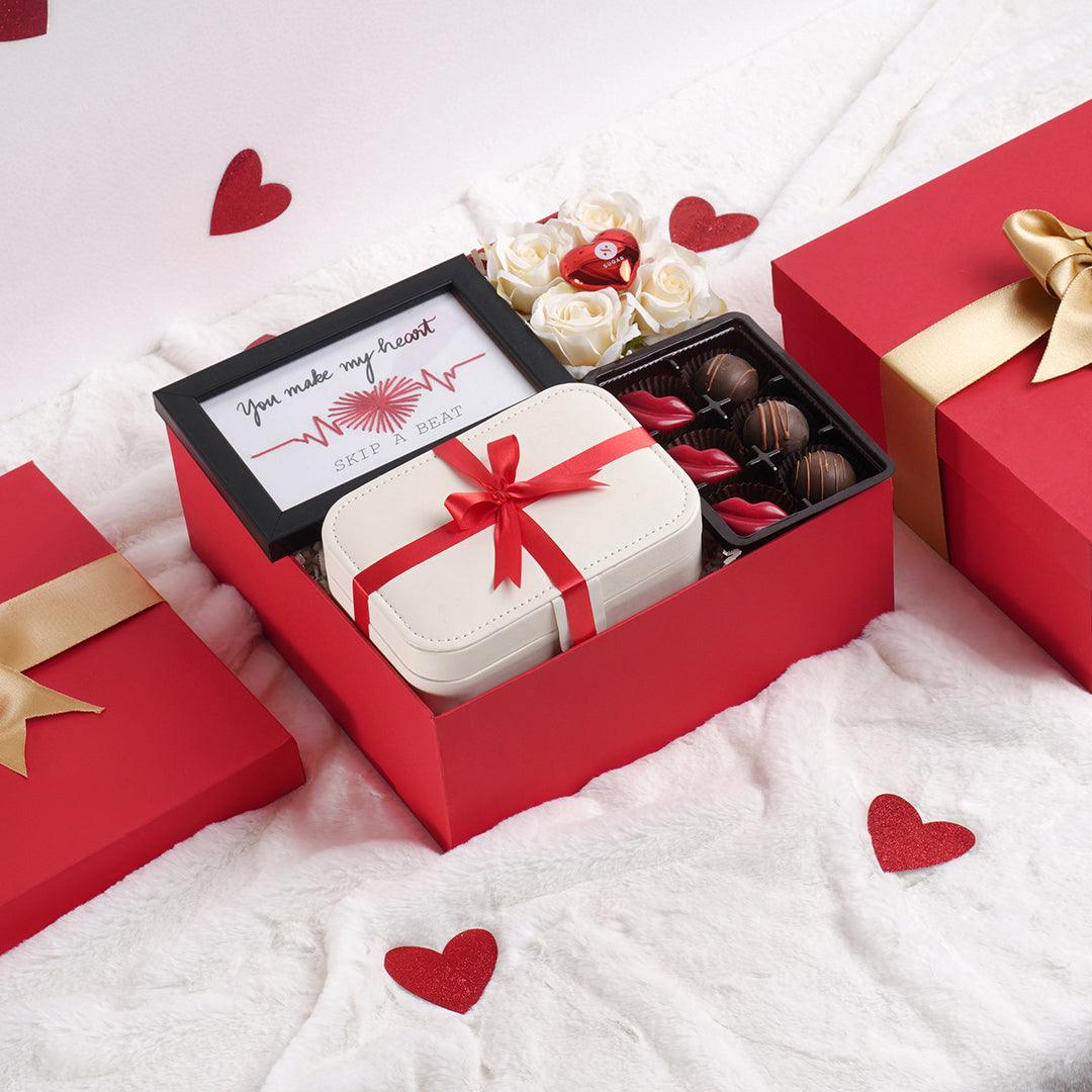 Sweetheart hamper