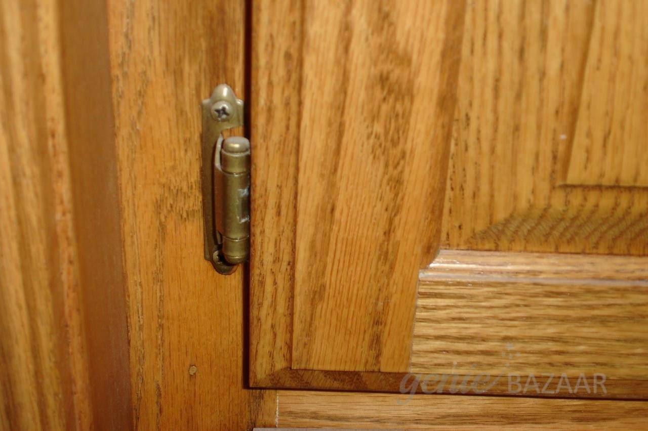 Hinge (kitchen cupboard) replacement