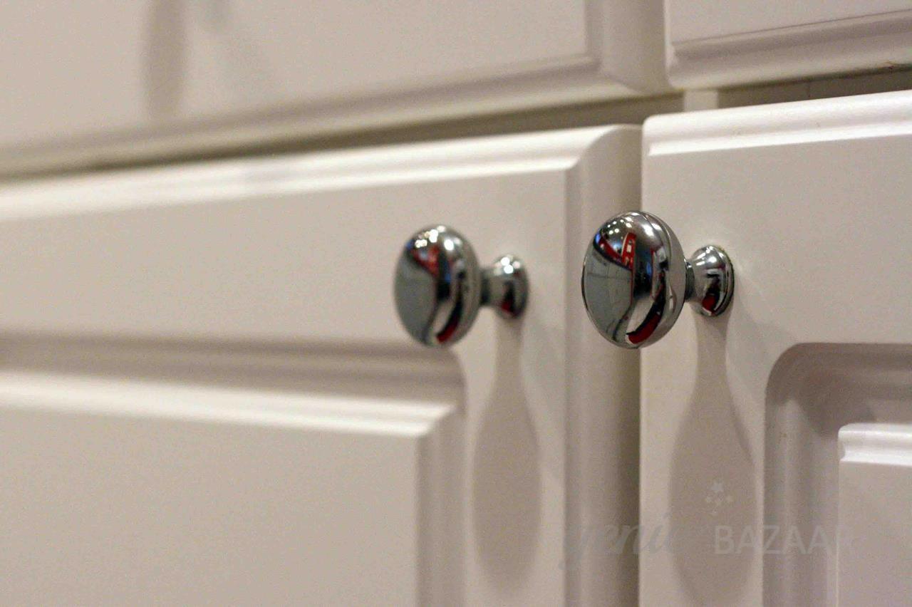 Kitchen handle installation