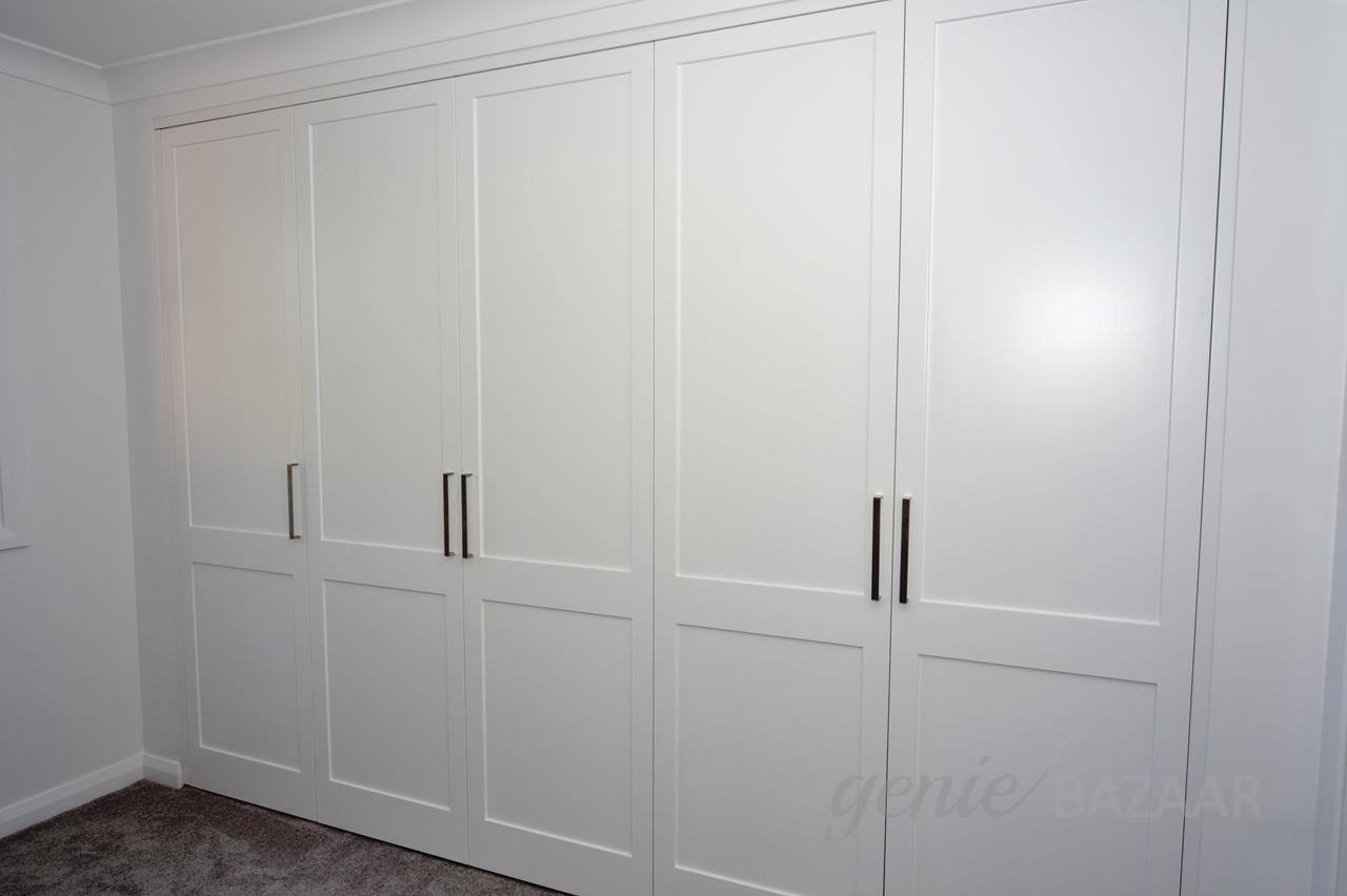 Wardrobe handle installation
