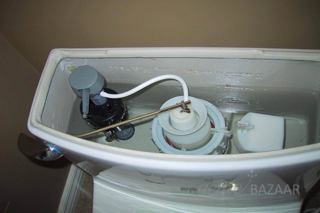 Flush tank cleaning