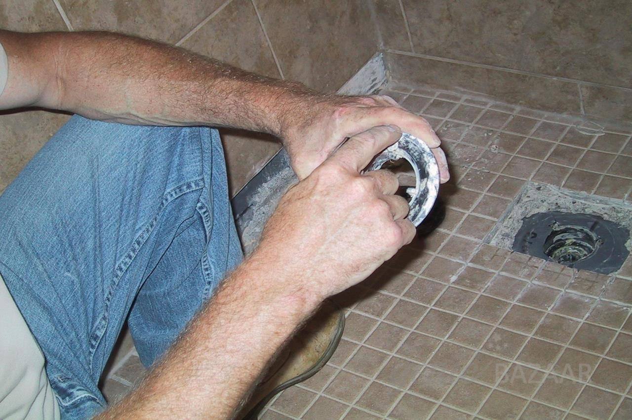 Flooring drainage leakage