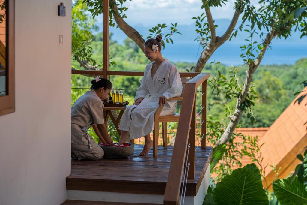 deep-roots-dive-yoga-resort