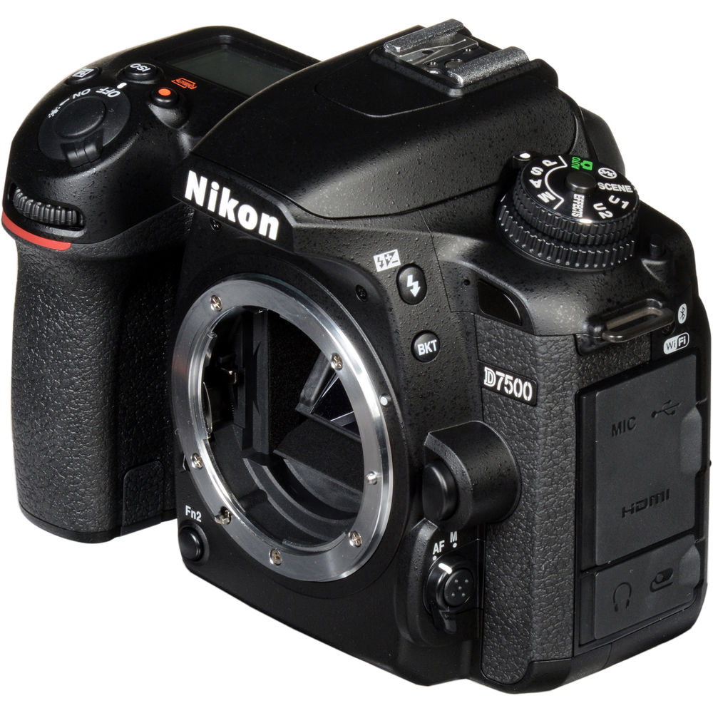 Nikon D7500 DSLR Camera with 18-140mm Lens