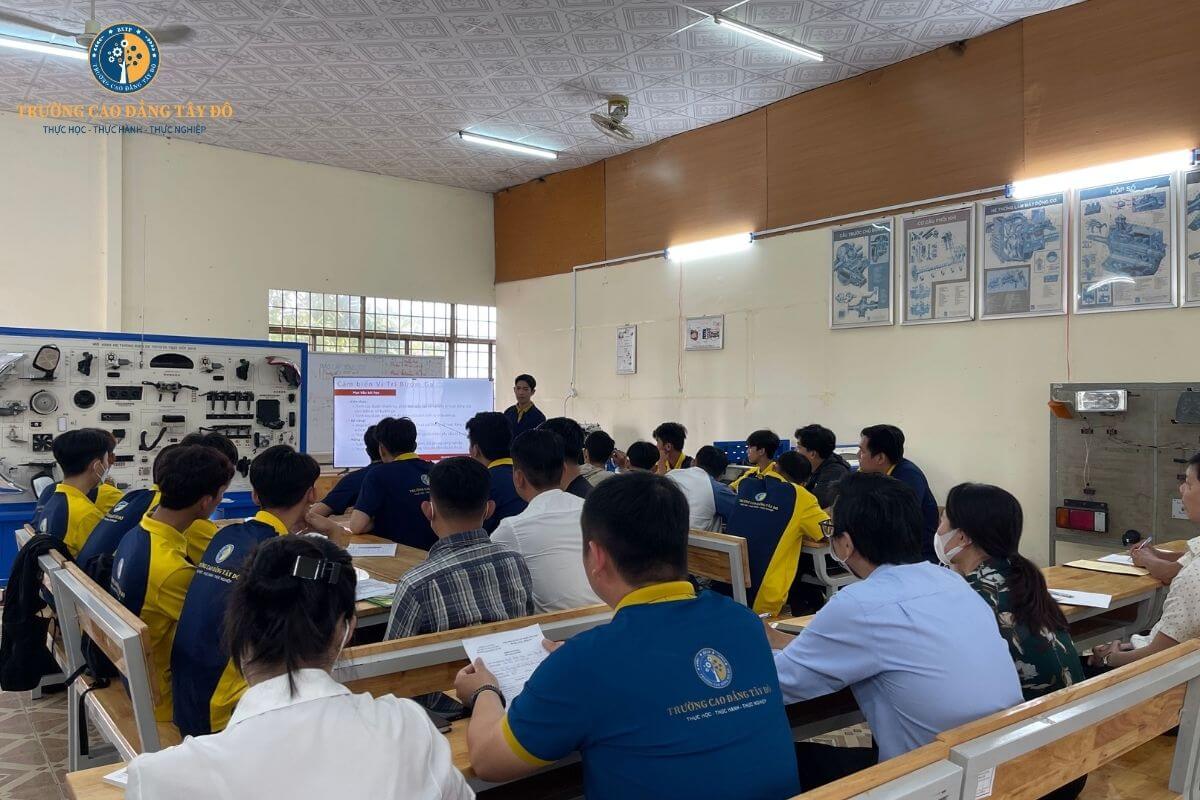 Học nghề điện ô tô