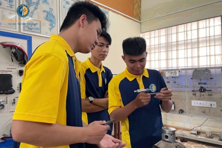 Học nghề sửa chữa ô tô Cần Thơ