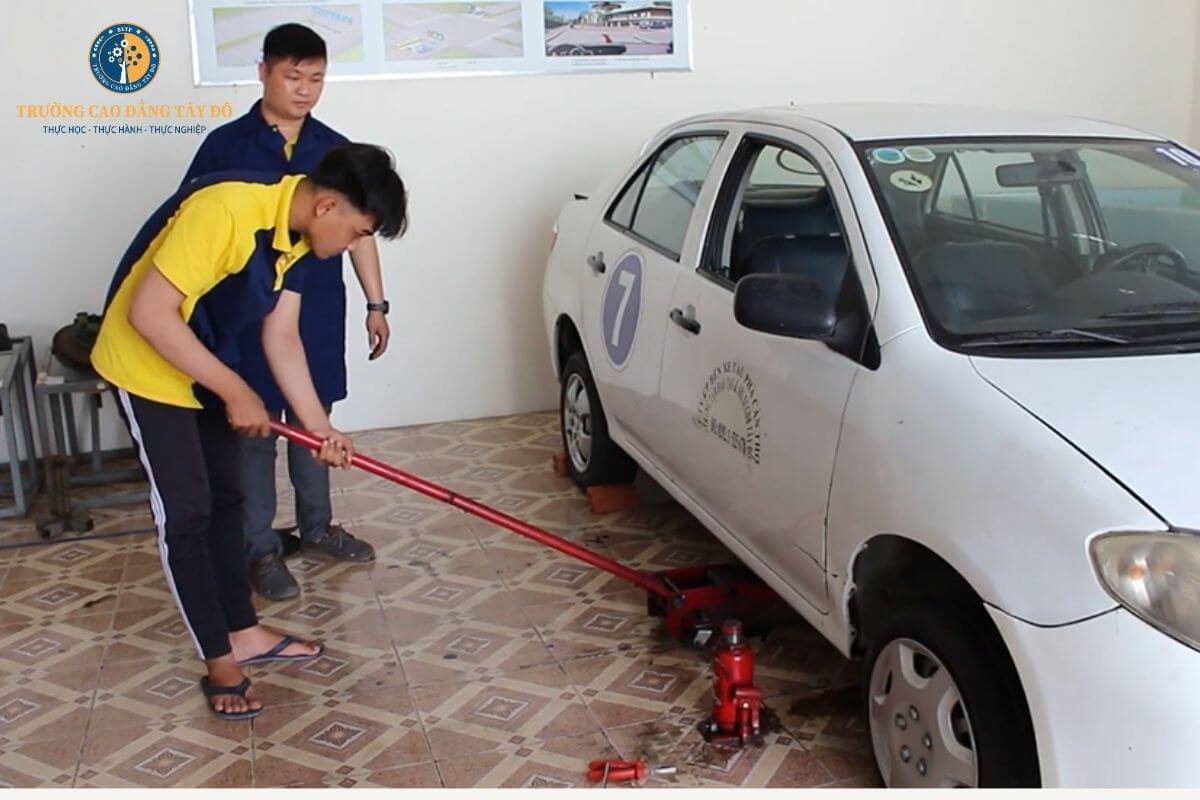 Học sửa ô tô ở Cần Thơ