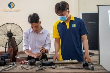 Khóa học sửa chữa ô tô
