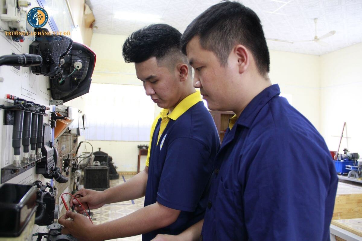 Học nghề sửa ô tô ở Cần Thơ bao lâu