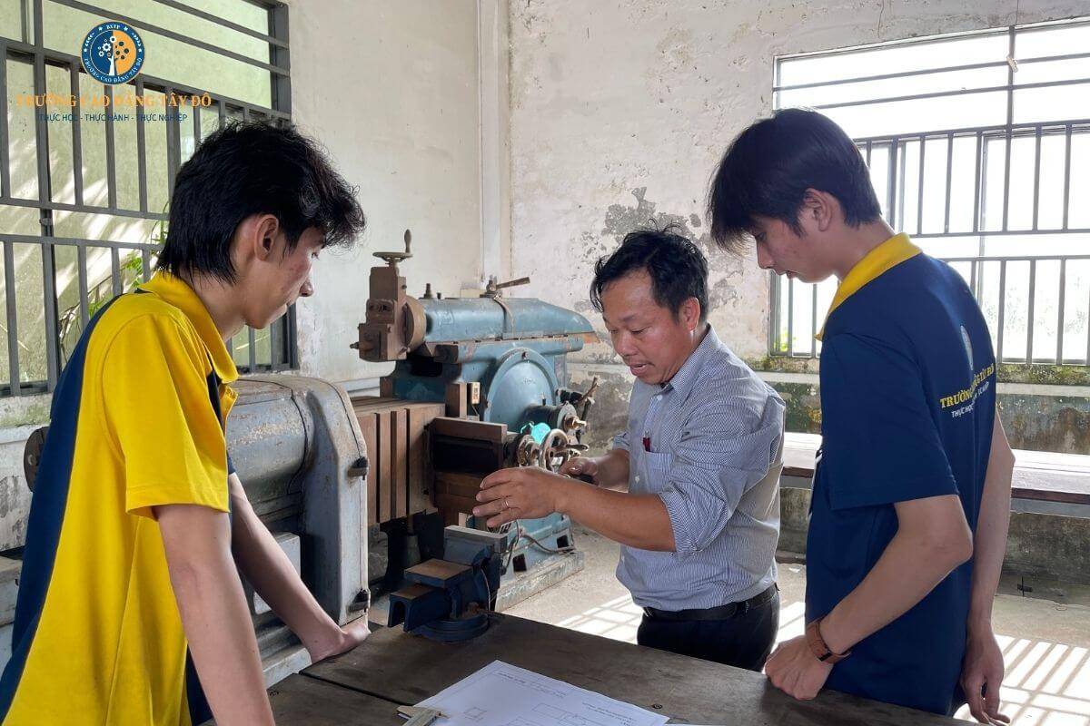 Học sửa chữa ô tô cơ bản ở Cần Thơ