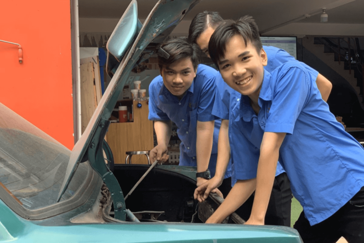 Ngành công nghệ ô tô xét tuyển học bạ