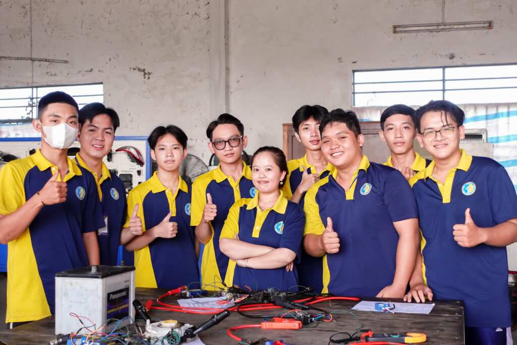 ng&agrave;nh c&ocirc;ng nghệ &ocirc; t&ocirc; 2025 tại cần thơ