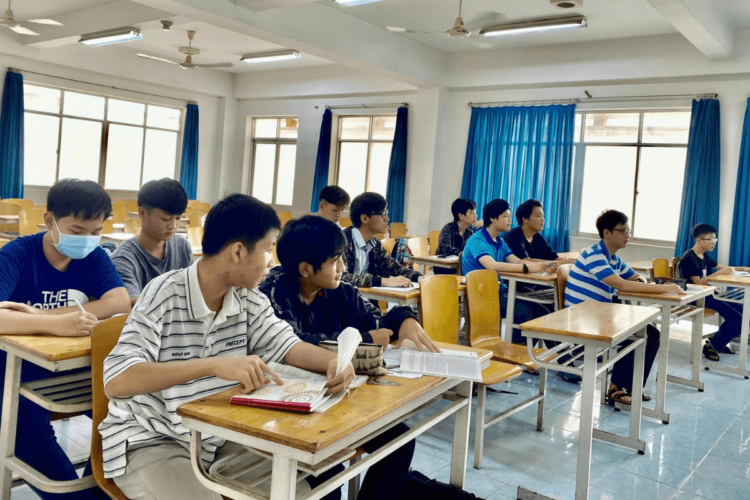 trường cao đẳng nghề cho học sinh tốt nghiệp THCS