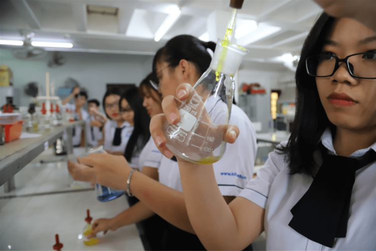 Cao đẳng 9+ dành cho ai?