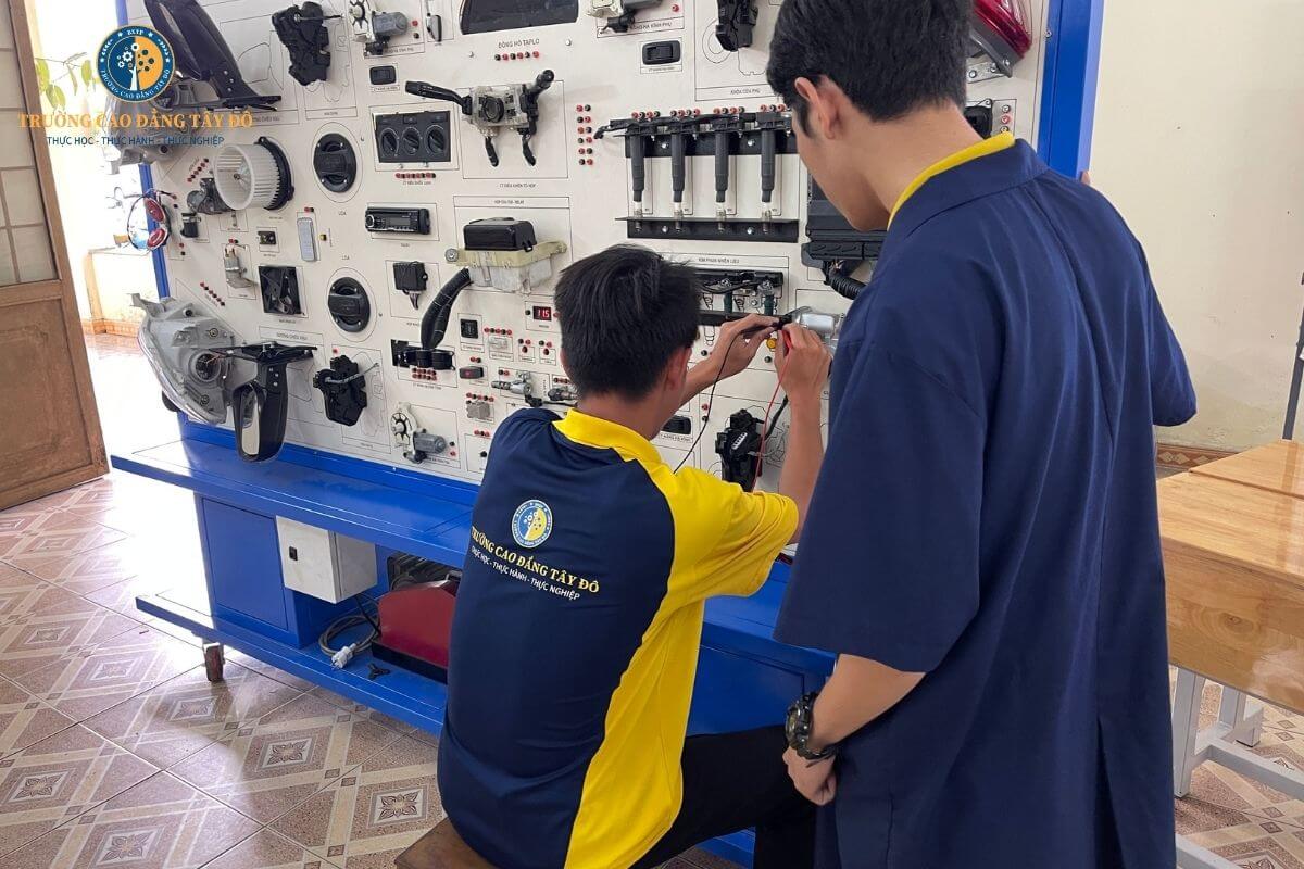trung cấp công nghệ ô tô Cần Thơ