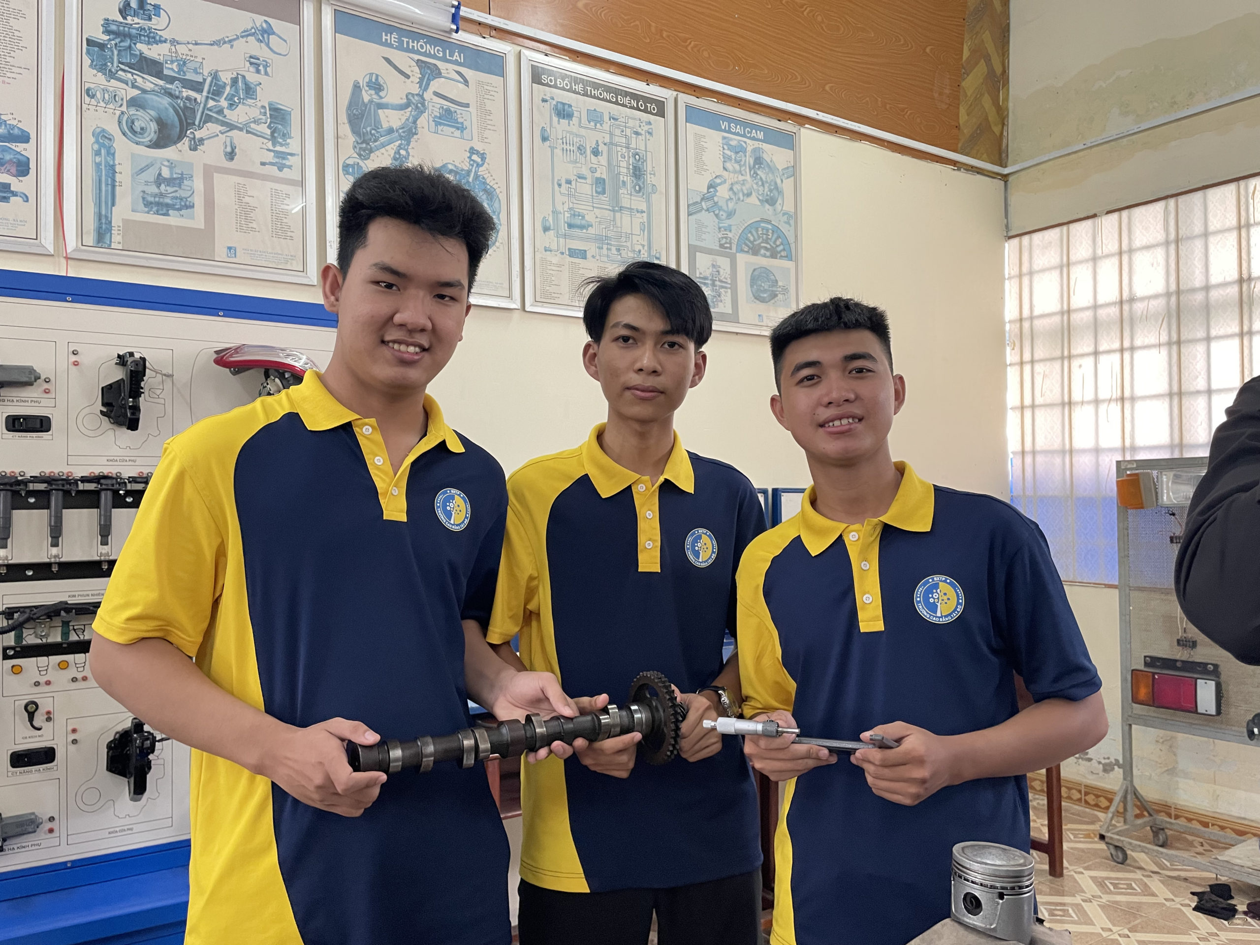 Sinh-viên-xuất-sắc-ngành-công-nghệ-ô-tô-trường-Cao-đẳng-Tây-Đô