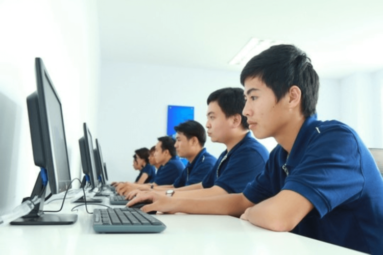 trung cấp nghề công nghệ thông tin