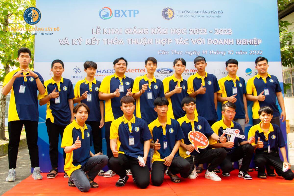 Lễ Khai giảng trường Cao đẳng Tây Đô